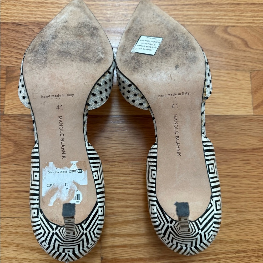 Manolo Blahnik Cream and Black pattern Heels - Picture 6 of 8